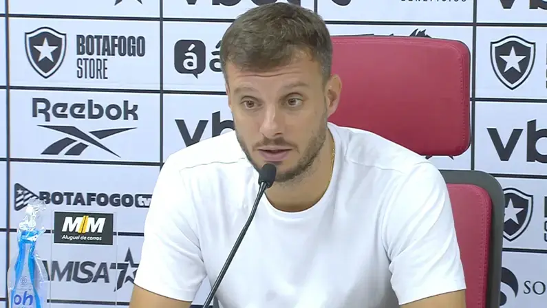 Martín Anselmi celebra vitória do Botafogo e fala de sua situação: 'Relação com jogadores e diretoria é top. Tenho orgulho desse time'