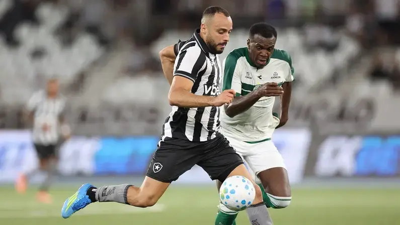 Arthur Cabral engrena no Botafogo com papo de Franclim e velocidade impressionante
