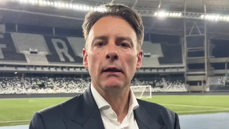 Gabriel de Alba mostra otimismo com Botafogo após empate com Palmeiras: 'Time jogou bem. As vitórias vão chegar'