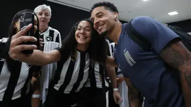 Botafogo buscou Gregore, mas retorno ao Brasil foi inviável Botafogo buscou Gregore, mas retorno ao Brasil foi inviável