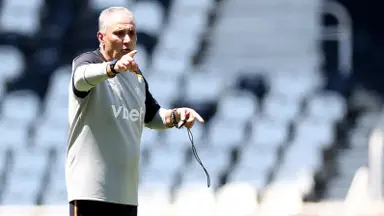 Treinos pegados, aprovação dos jogadores e Tite mais ‘esperto’: canal conta impressões de intertemporada do Botafogo Treinos pegados, aprovação dos jogadores e Tite mais ‘esperto’: canal conta impressões de intertemporada do Botafogo