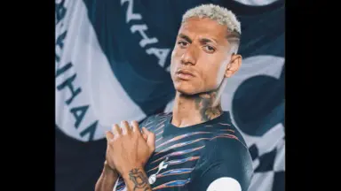 Tottenham pede € 20 milhões para negociar Richarlison, especulado em Vasco e Botafogo Tottenham pede € 20 milhões para negociar Richarlison, especulado em Vasco e Botafogo