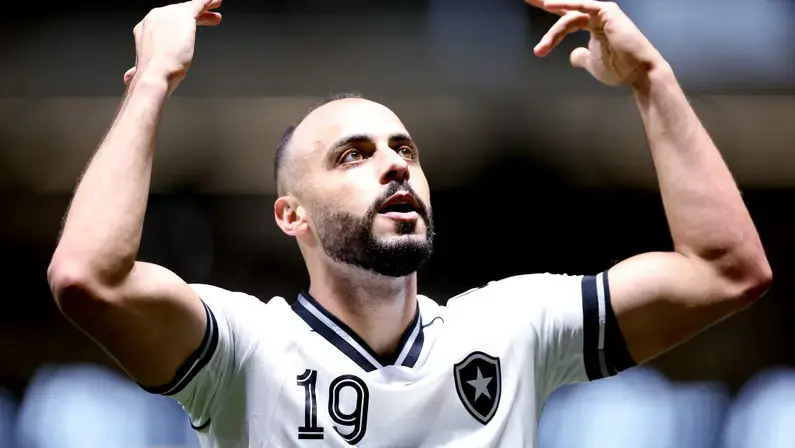 Dos último dez gols marcados pelo Botafogo, apenas um foi feito por atacante