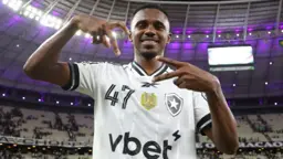 Ex-scout do Botafogo revela ascensão meteórica de Jeffinho