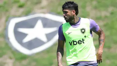 Em negociação com Palmeiras, Barboza ainda não tem presença garantida em Botafogo x Remo; Danilo volta Em negociação com Palmeiras, Barboza ainda não tem presença garantida em Botafogo x Remo; Danilo volta