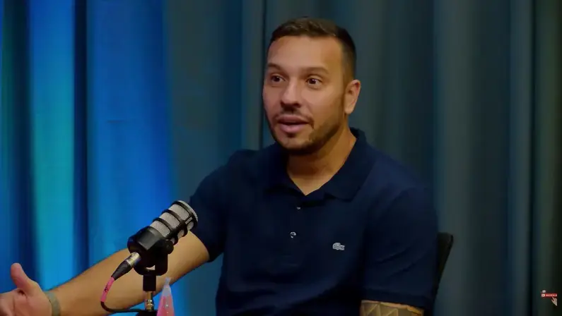 Alessandro Brito diz que virou torcedor do Botafogo e revela papo com presidente na saída: 'Não é um adeus, é um até logo'