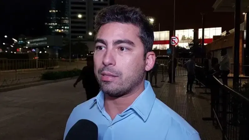 Ex-CEO crê ser difícil Botafogo reaver dinheiro do Lyon, diz canal