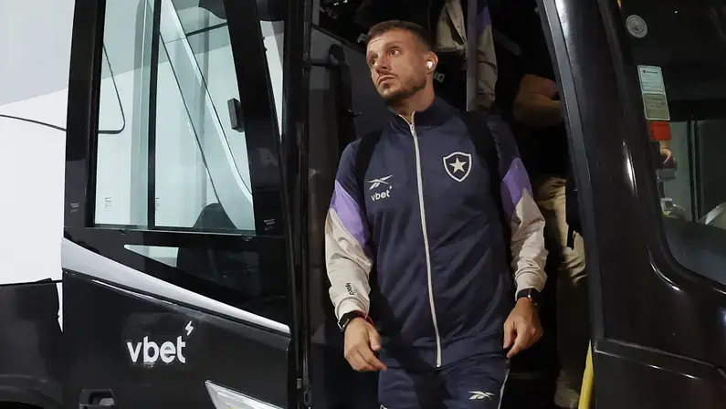 Pressionado, Anselmi não é mais ‘unanimidade’ no Botafogo