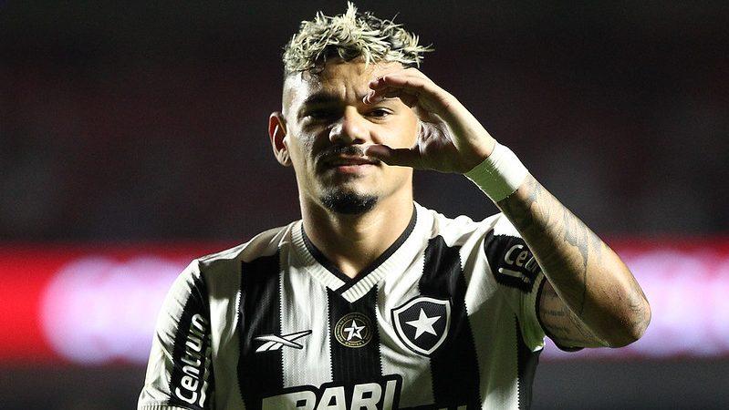 Botafogo pode perder seis jogadores e mudanças agitam bastidores