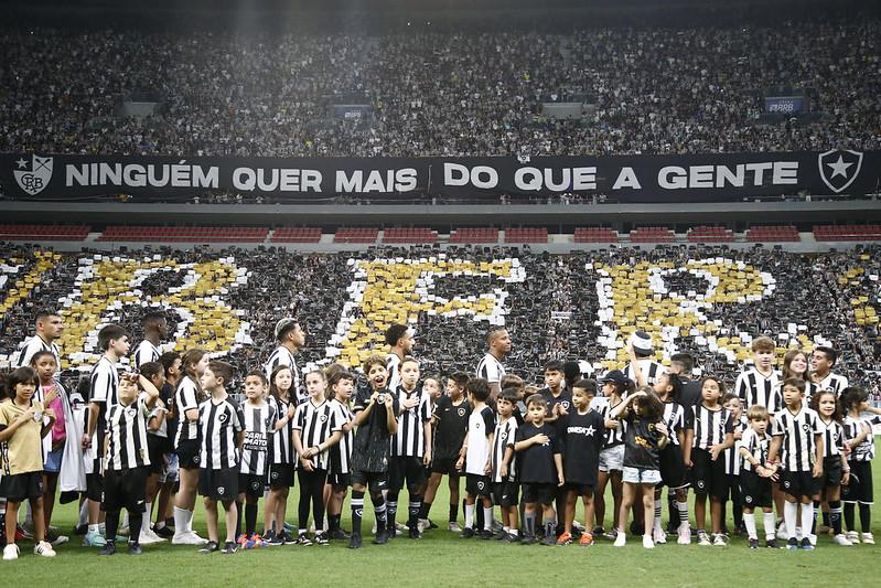 Bragantino detona arbitragem após empate com Botafogo; Alvinegro se cala