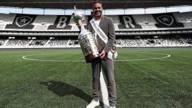 Artur Jorge quebra o silêncio sobre saída do Botafogo Artur Jorge quebra o silêncio sobre saída do Botafogo