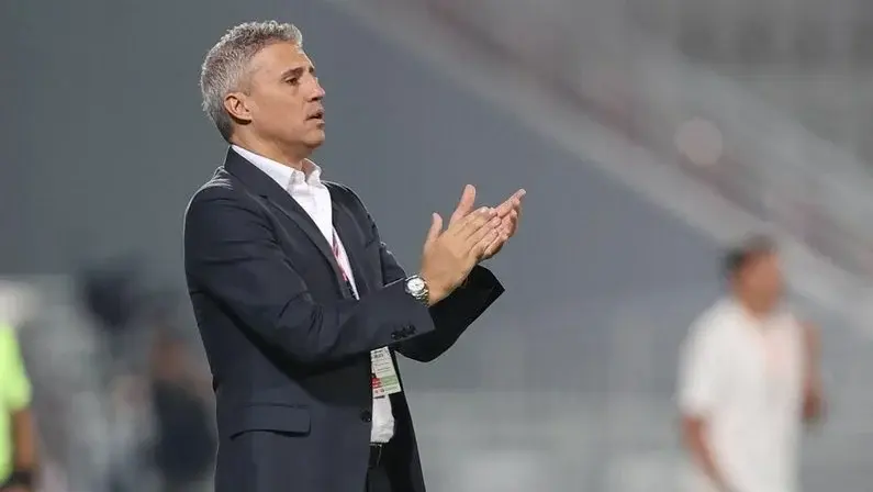 Além de Crespo, outro argentino 'ganha força' para comandar o Botafogo em 2026