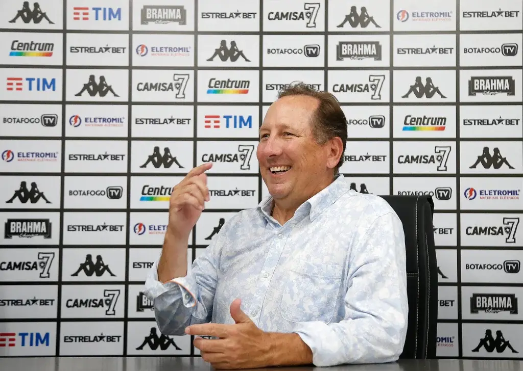 Mercado do Botafogo: 'Camisa 9' argentino entra no radar de John Textor; saiba detalhes