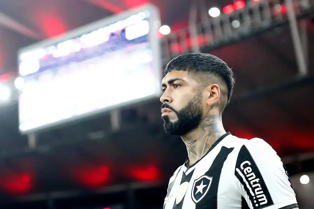 De saída? Alexander Barboza dá declaração que preocupa o torcedor do Botafogo