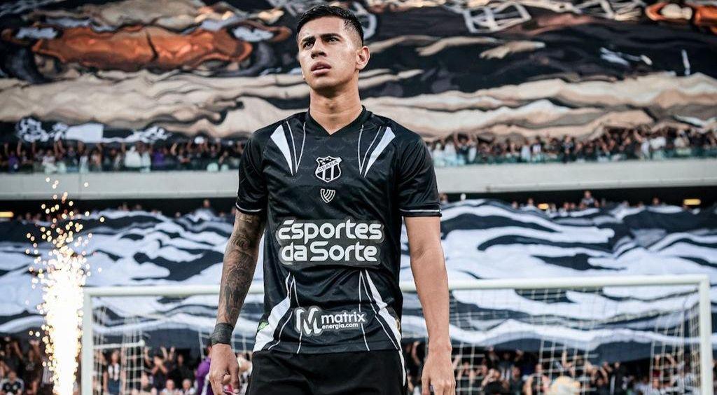 URGENTE: Situação de David Ricardo ganha 'novo capítulo'; zagueiro pode 'retornar' ao Botafogo