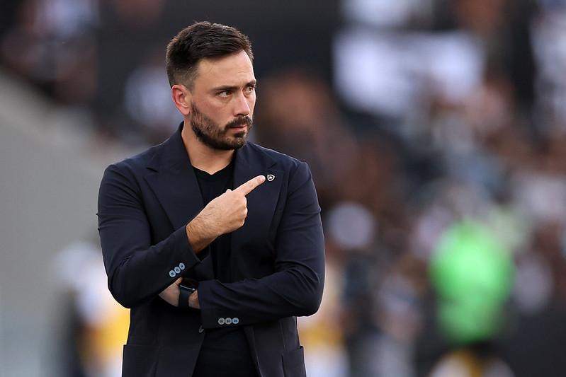 "Homem de confiança" de Davide Ancelotti, pode deixar o Botafogo em 2026; entenda