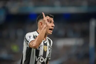 Depois do Fluminense, Savarino é 'lembrado' para defender outro rival carioca; saiba detalhes Depois do Fluminense, Savarino é 'lembrado' para defender outro rival carioca; saiba detalhes