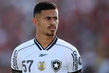 Urgente sobre David Ricardo: Zagueiro pode se transferir para grande rival brasileiro; afirma portal Urgente sobre David Ricardo: Zagueiro pode se transferir para grande rival brasileiro; afirma portal