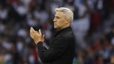 Botafogo 'esquece' Crespo e avança por treinador multicampeão pelo clube Botafogo 'esquece' Crespo e avança por treinador multicampeão pelo clube