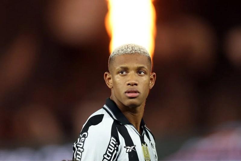 Botafogo pede €40 milhões por destaque e mercado se agita