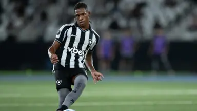Botafogo: Gigante entra forte na briga por Danilo Santos Botafogo: Gigante entra forte na briga por Danilo Santos