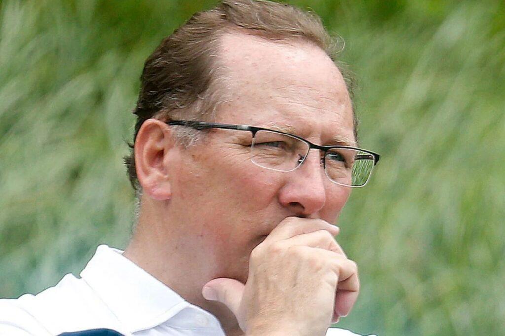 John Textor vê brecha na Justiça para retomar controle do Botafogo