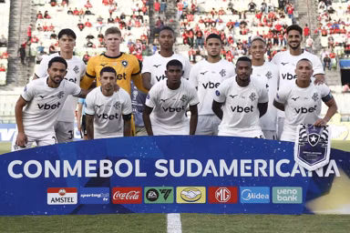 Botafogo muda estratégia e mira reforços sem custos Botafogo muda estratégia e mira reforços sem custos