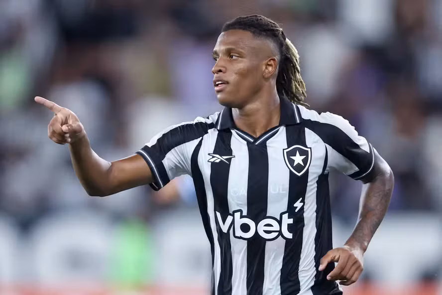 Atalanta toma decisão sobre Danilo e agita bastidores do Botafogo
