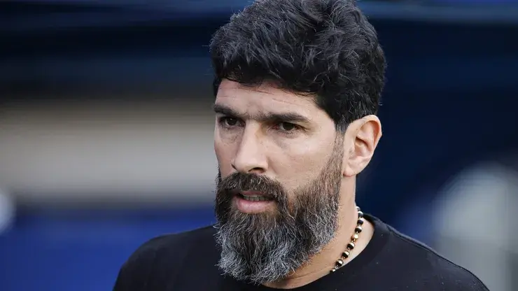 BOMBA: Ídolo do Botafogo, Loco Abreu pode assumir uma das maiores seleções do mundo