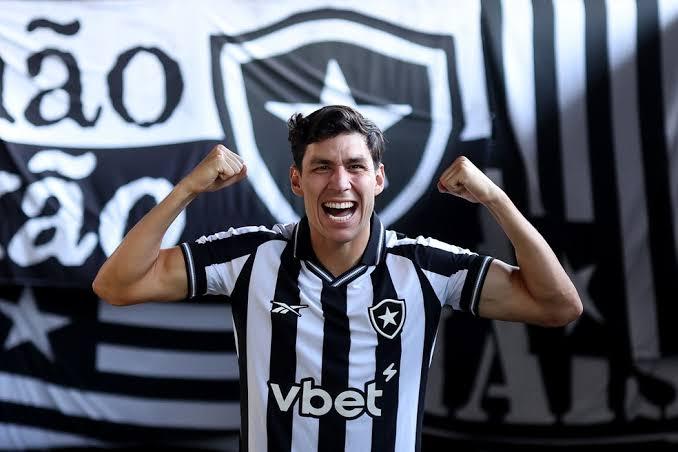 Botafogo encaminha troca por Ferraresi e acordo está perto do fim