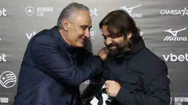 Presidente chama Tite de “general” e revela plano ousado no Botafogo Presidente chama Tite de “general” e revela plano ousado no Botafogo